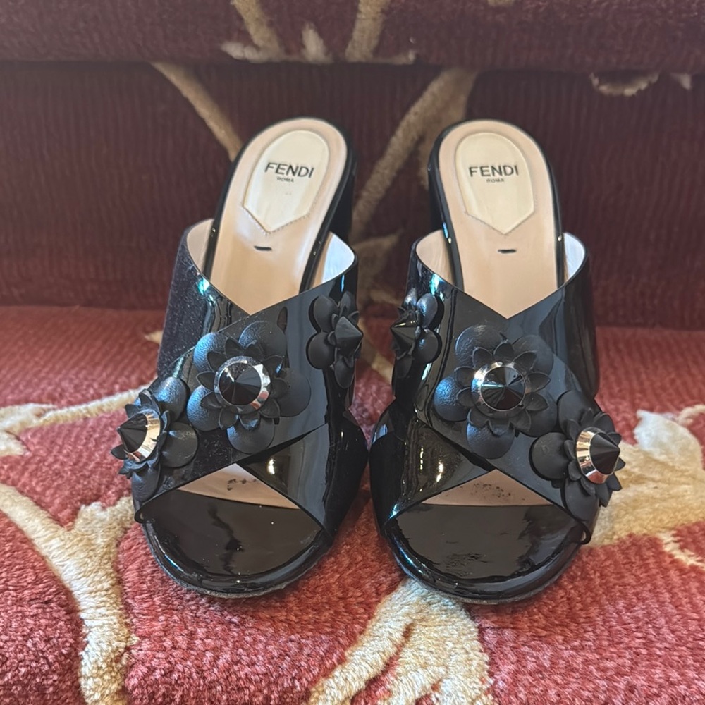 Fendi Black Floral Mules with Glossy Finish